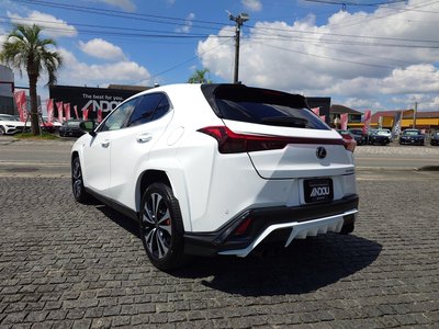 2024 Lexus UX 照片 3