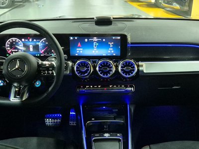 MERCEDES-BENZ GLB - 4