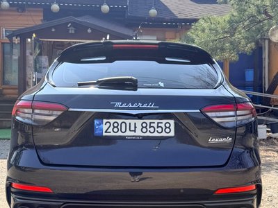 MASERATI LEVANTE - 4