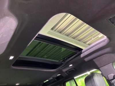 LAND ROVER DEFENDER - 6