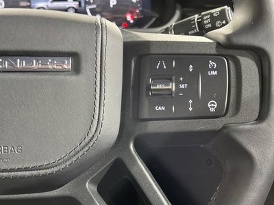 LAND ROVER DEFENDER - 9