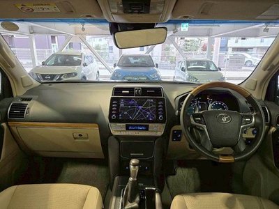 TOYOTA LAND CRUISER PRADO - 3