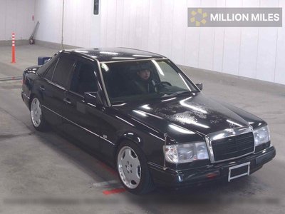 MERCEDES-BENZ E-CLASS - 1