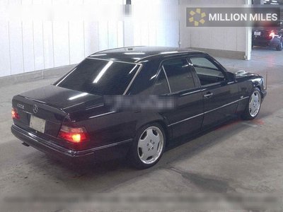 MERCEDES-BENZ E-CLASS - 5