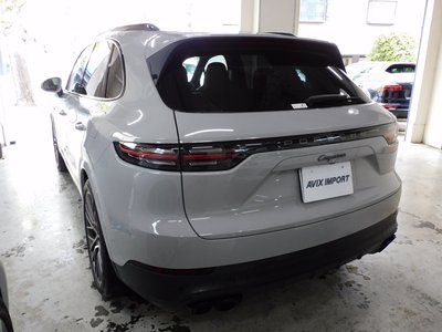 PORSCHE CAYENNE - 3