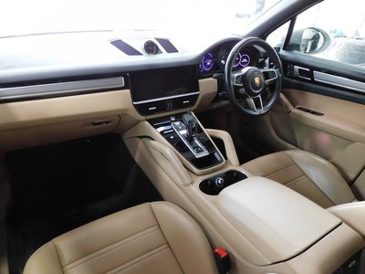 PORSCHE CAYENNE - 4
