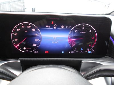 MERCEDES-BENZ GLB - 7