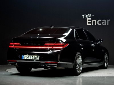 2021 Genesis G90 — фото 3