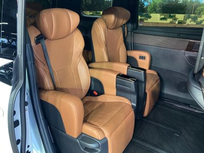TOYOTA VELLFIRE - 9