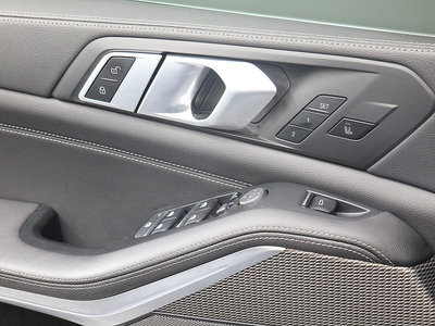 2020 BMW X5 — миниатюра 11