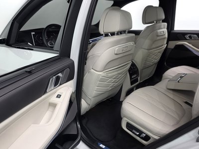 2025 BMW X5 缩略图 18