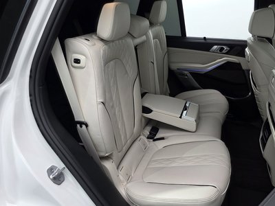 2025 BMW X5 缩略图 17