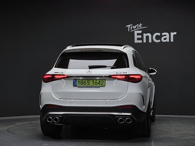 MERCEDES-BENZ GLC - 4