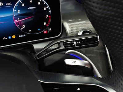 MERCEDES-BENZ GLC - 9