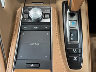 صورة مصغرة 21 لـ 2017 Lexus LC