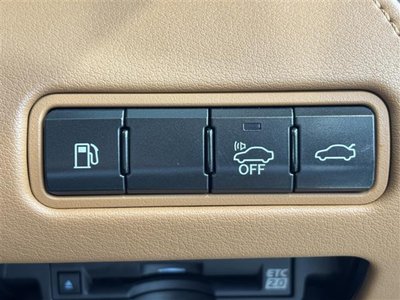 صورة مصغرة 30 لـ 2017 Lexus LC