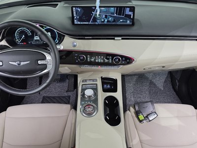 2022 Genesis GV70 photo 5