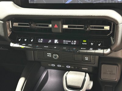 2024 Toyota LAND CRUISER 250 — миниатюра 12