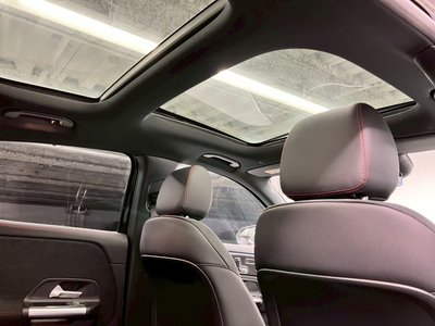 MERCEDES-BENZ GLA - 2