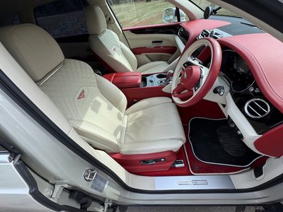 2022 Bentley BENTAYGA 缩略图 12