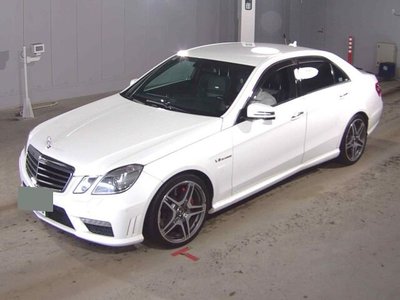 MERCEDES-BENZ E-CLASS - 4