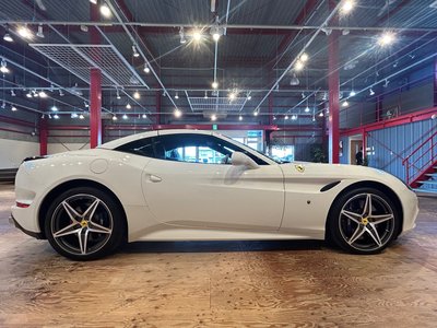 FERRARI CALIFORNIA - 9