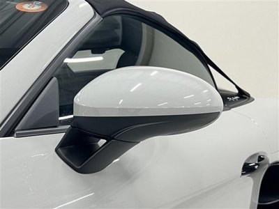 2020 Porsche 718 SPYDER photo 9