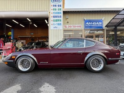 NISSAN FAIRLADY - 9