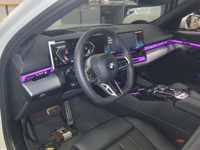 BMW 5 SERIES - 4
