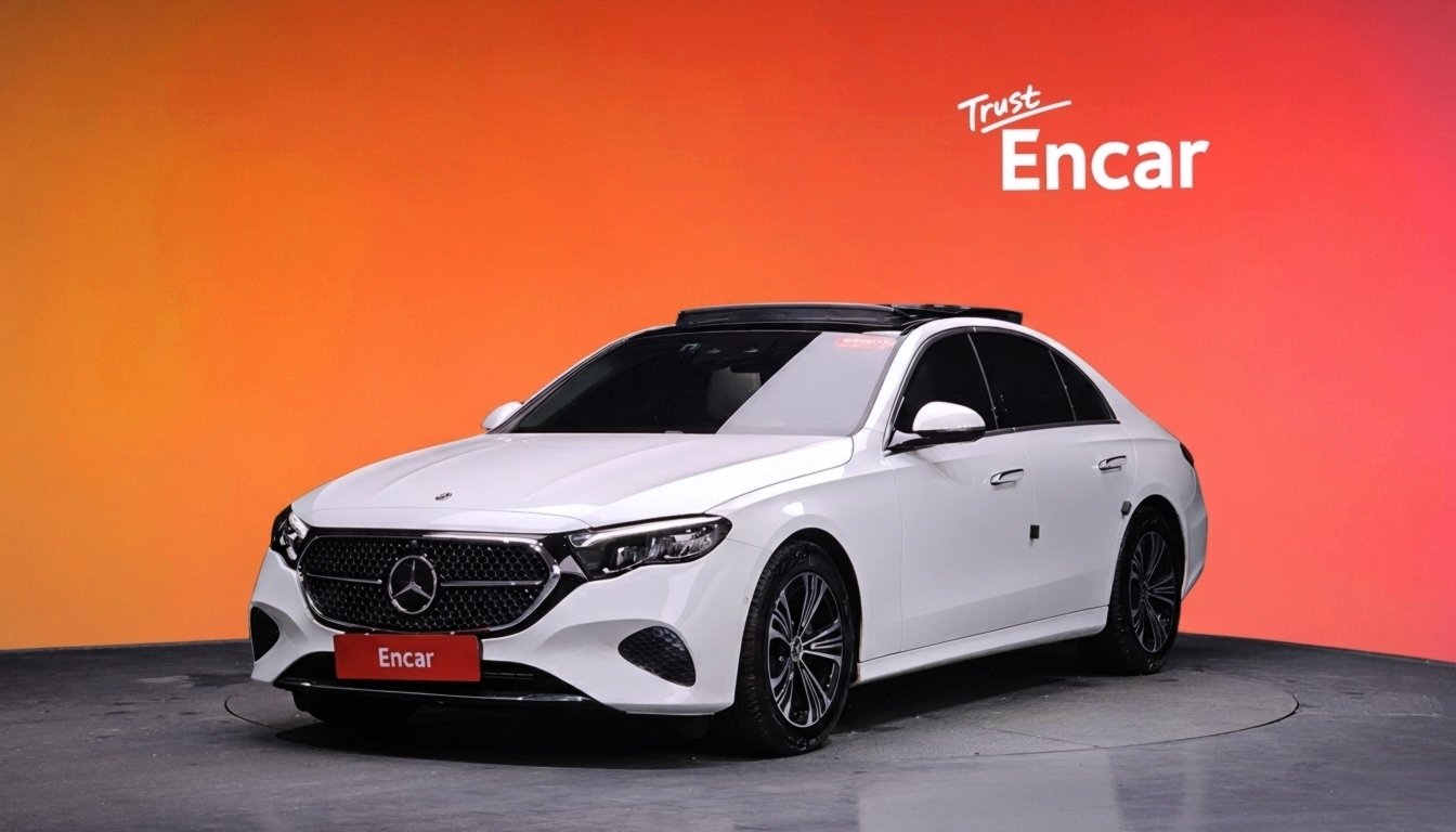 MERCEDES-BENZ E-CLASS - View 1