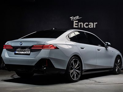 صورة 3 لـ 2024 BMW 5 SERIES