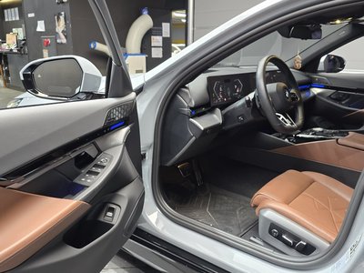 2024 BMW 5 SERIES 缩略图 13