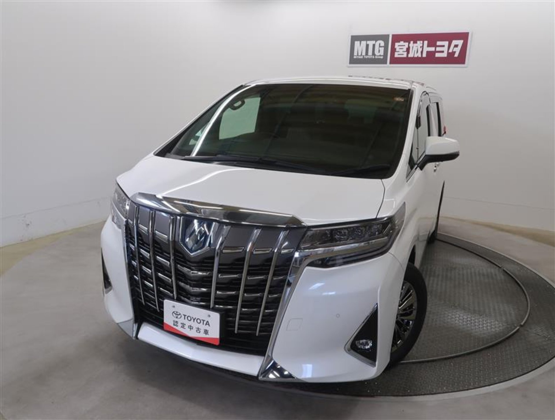 TOYOTA ALPHARD - View 1