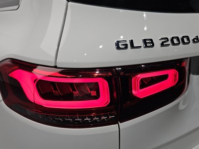MERCEDES-BENZ GLB - 10