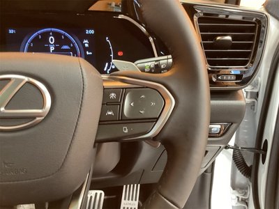 2025 Lexus NX — миниатюра 32
