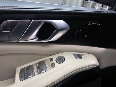 2020 BMW X7 缩略图 30