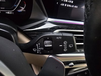 2020 BMW X7 缩略图 26