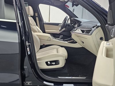 2020 BMW X7 缩略图 16
