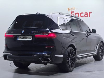 2020 BMW X7 — фото 4