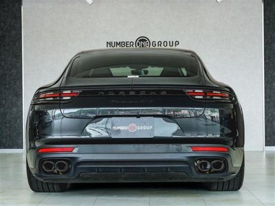 PORSCHE PANAMERA - 3