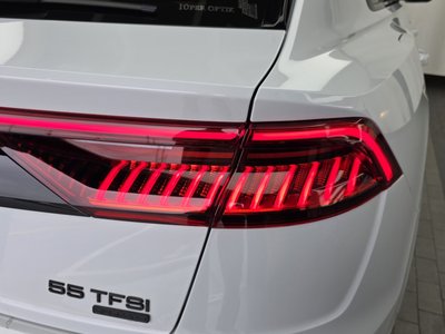 2022 AUDI Q8 照片 10