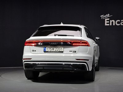 2022 AUDI Q8 照片 3
