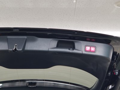 MERCEDES-BENZ GLB - 10