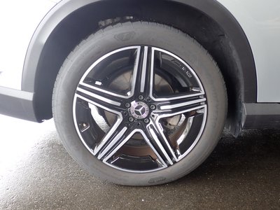 MERCEDES-BENZ GLC - 8