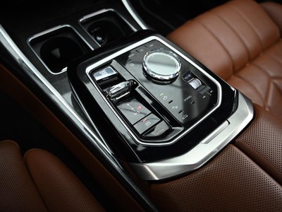 BMW 7 SERIES - 9