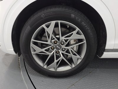 صورة 6 لـ 2022 Genesis GV70