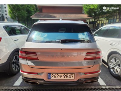 صورة 3 لـ 2022 Genesis GV80
