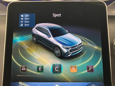 2025 Mercedes-BENZ GLC thumbnail 22