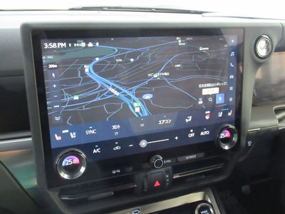 صورة 8 لـ 2025 LEXUS GX