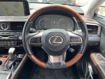 صورة مصغرة 12 لـ 2020 Lexus RX